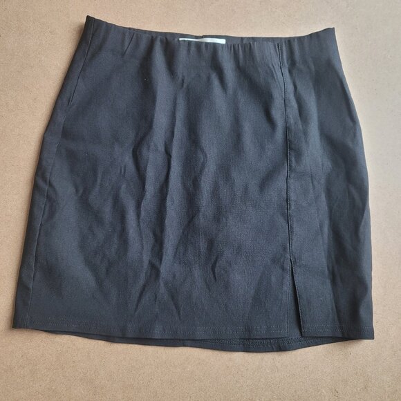 Wrotorea MINI SKIRT BLACK - Picture 1 of 6